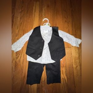 Baby Dress Suit - Van Heusen